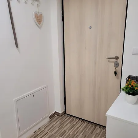 Apartman Aura Appartamento Lukavica