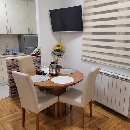 Apartman Aura