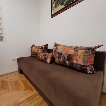 Apartman Aura *